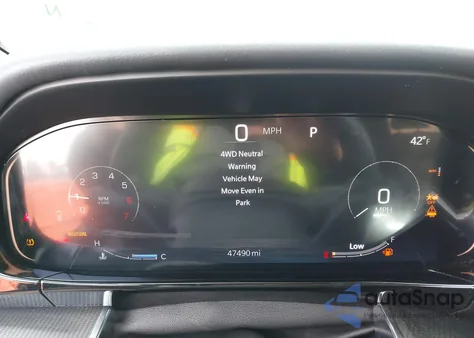 2024 Jeep Grand Wagoneer Series Ii 4X4 z USA, uszkodzony, nr VIN 1C4SJVFP4RS105522